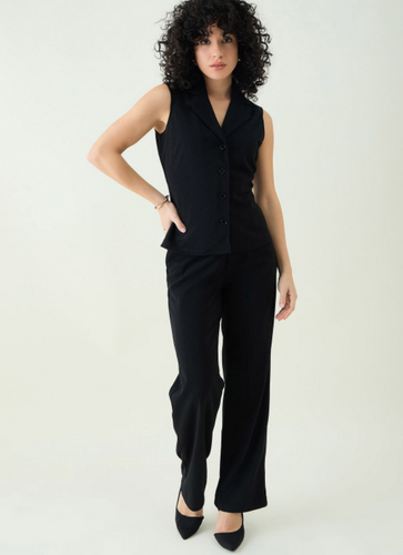 Black Solid Sleeveless Top