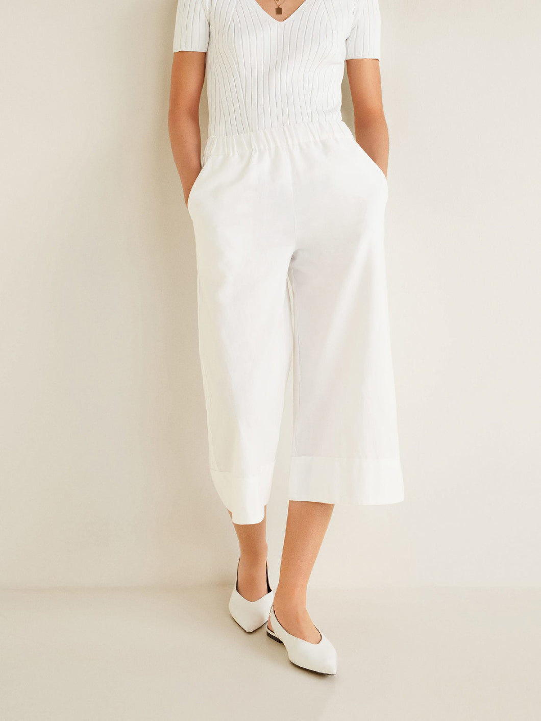Women White Regular Fit Solid Culottes